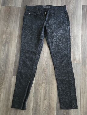 Levi's 542  Black Floral Skinny Jeans